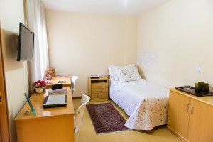 Quarto individual - Pensionato Crystal Curitiba